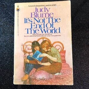 Vintage It's Not the End of the World by Judy Blume.